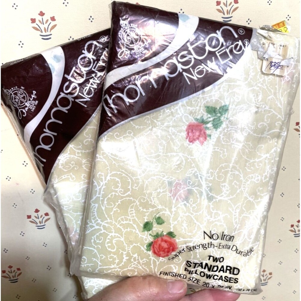 Vintage Pillowcase Lot Thomaston New Era Floral Roses USA Standard 2 packs of 2